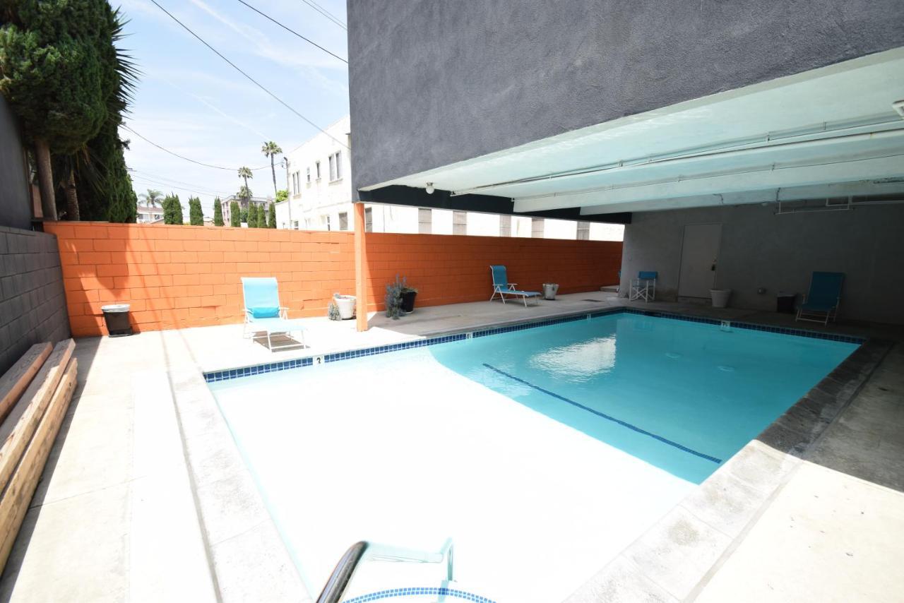 Hollywood Business Suites Los Angeles Exterior foto